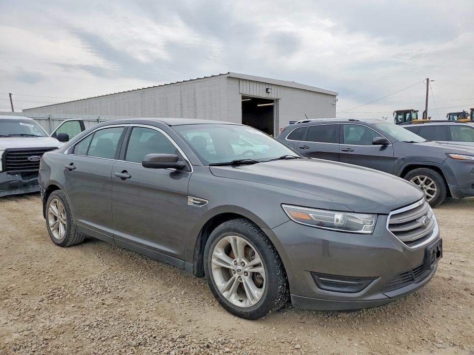2017 FORD TAURUS SEL 4