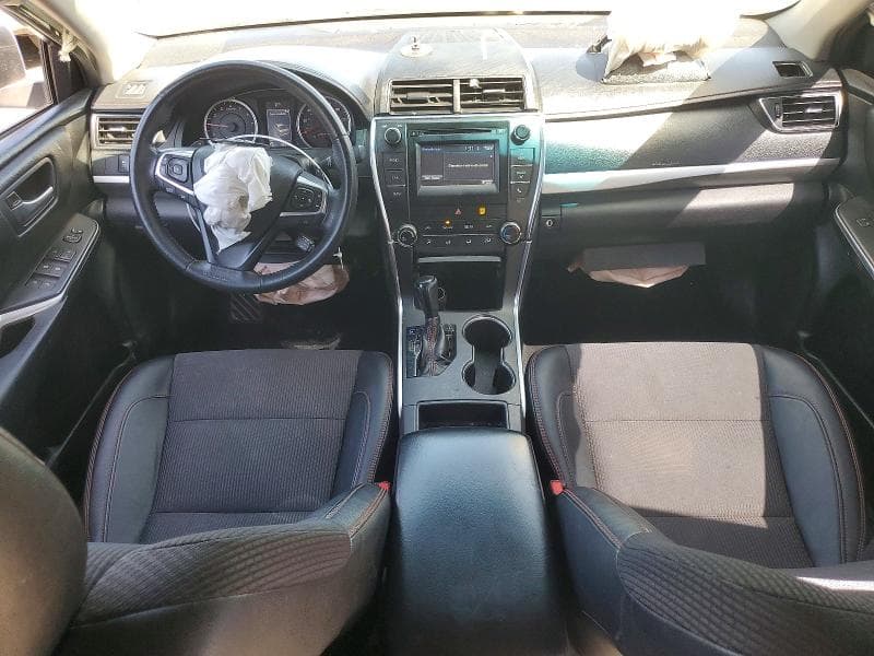 2017 TOYOTA CAMRY SE 8