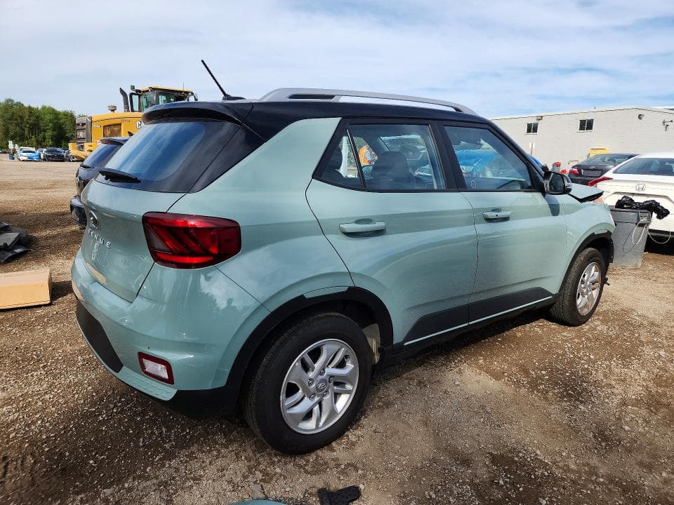 2026 HYUNDAI VENUE SEL 3