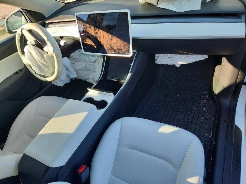 2020 TESLA MODEL Y 8