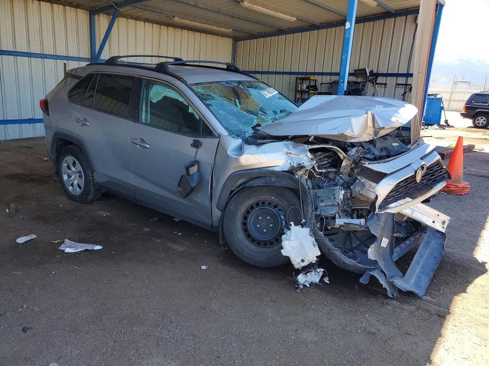 2019 TOYOTA RAV4 LE 4