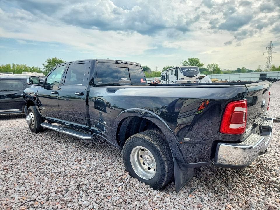 2020 RAM 3500 LARAMIE 2