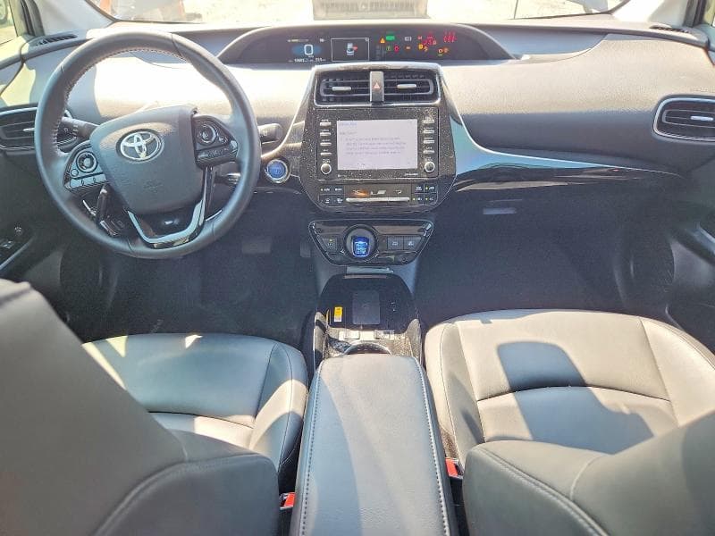 2021 TOYOTA PRIUS XLE 8
