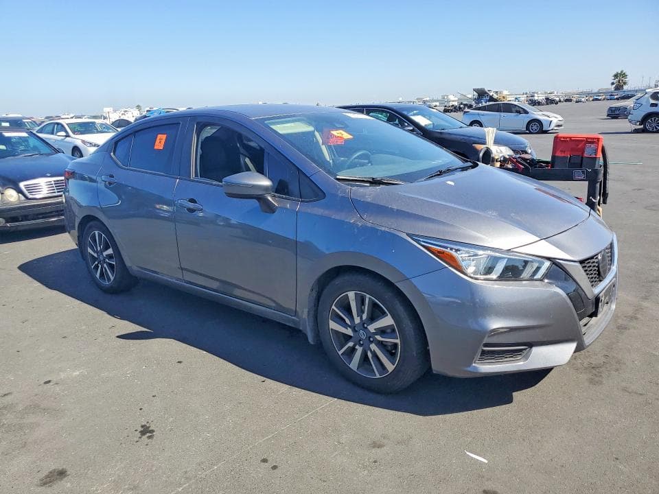 2020 NISSAN VERSA SV 4