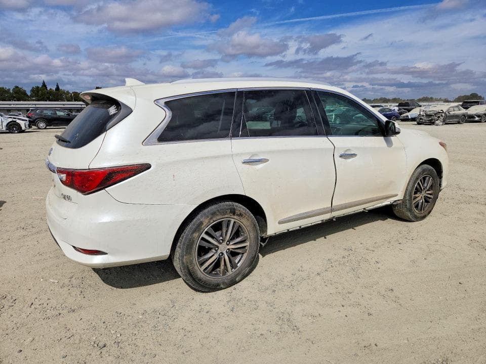 2017 INFINITI QX60 BASE 3