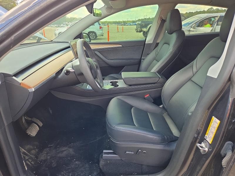 2024 TESLA MODEL Y 7