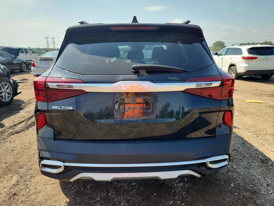 2023 KIA SELTOS EX 6