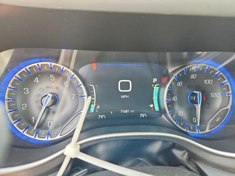 2023 CHRYSLER PACIFICA TOURING L 9