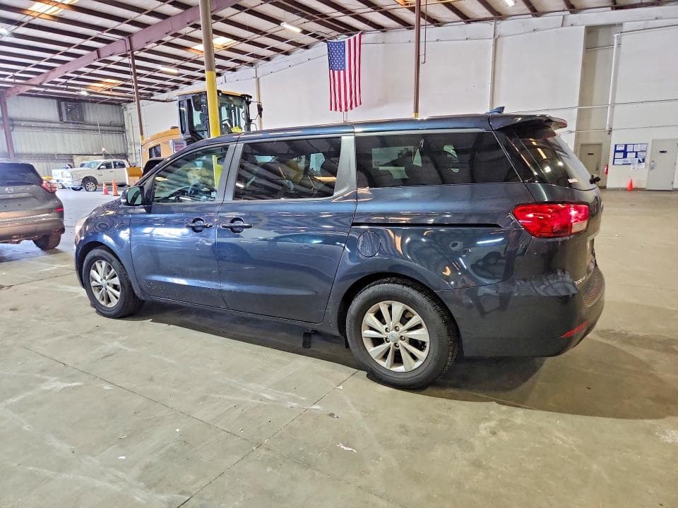 2017 KIA SEDONA LX 2