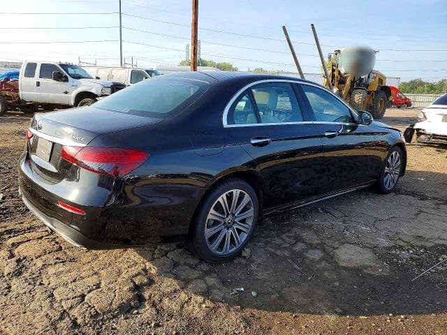 2022 MERCEDES-BENZ E 350 4MATIC 3