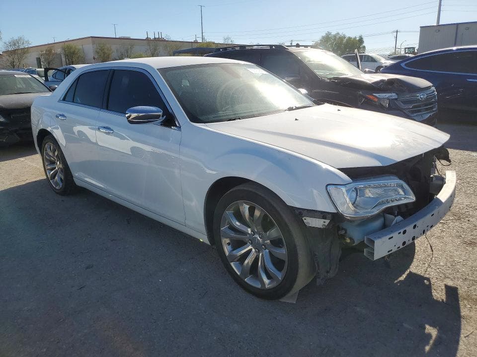 2018 CHRYSLER 300 LIMITED 4