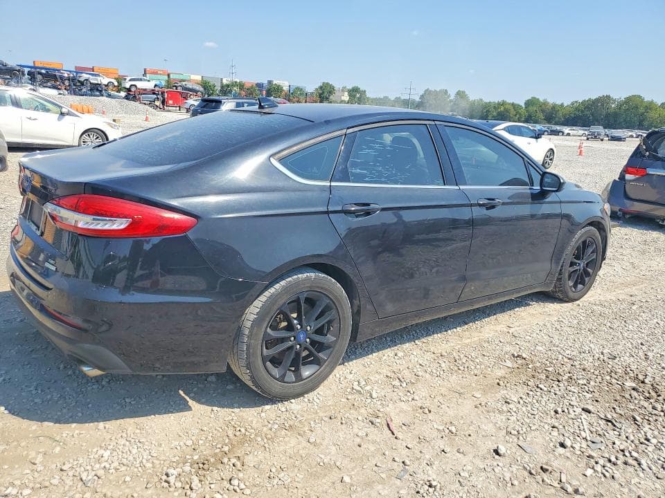 2019 FORD FUSION SE 3
