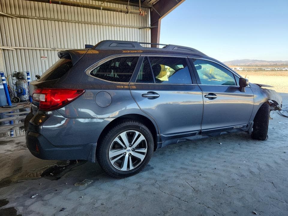 2018 SUBARU OUTBACK 2.5I LIMITED 3