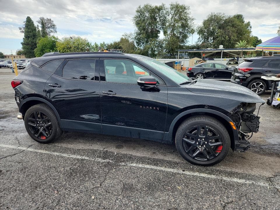 2021 CHEVROLET BLAZER 2LT 4
