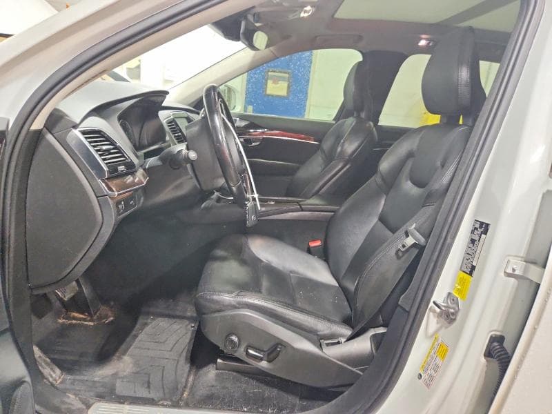 2017 VOLVO XC90 T6 7