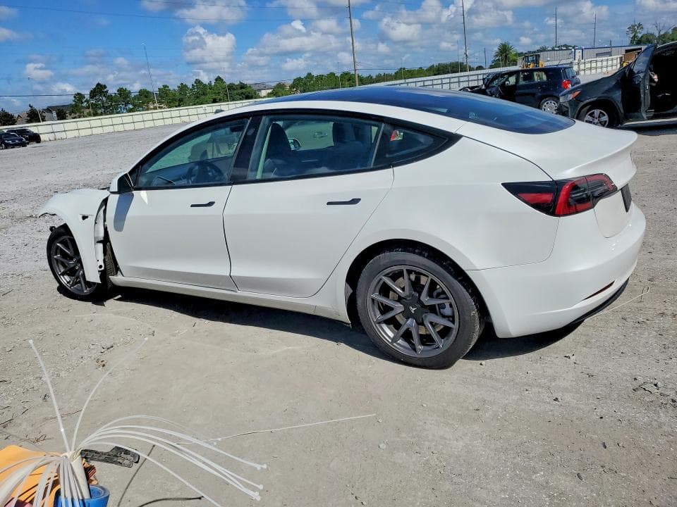 2023 TESLA MODEL 3 2