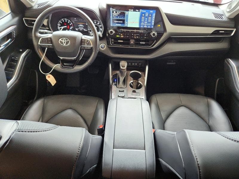 2021 TOYOTA HIGHLANDER LIMITED 8