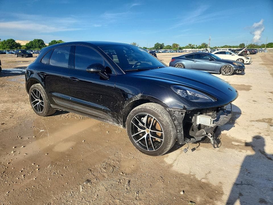 2023 PORSCHE MACAN BASE 4