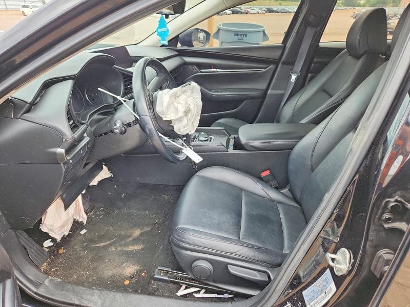 2021 MAZDA 3 SELECT 7