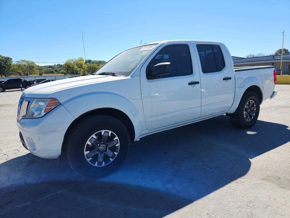 2017 NISSAN FRONTIER DESERT RUNNER - 1