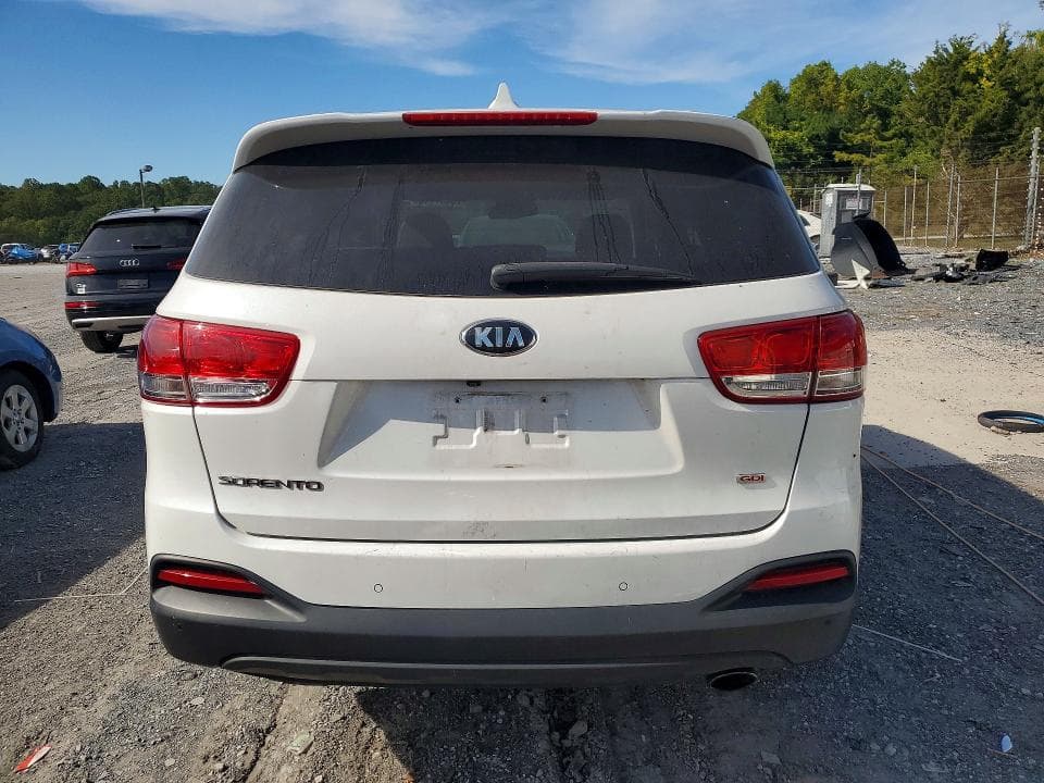 2018 KIA SORENTO LX 6
