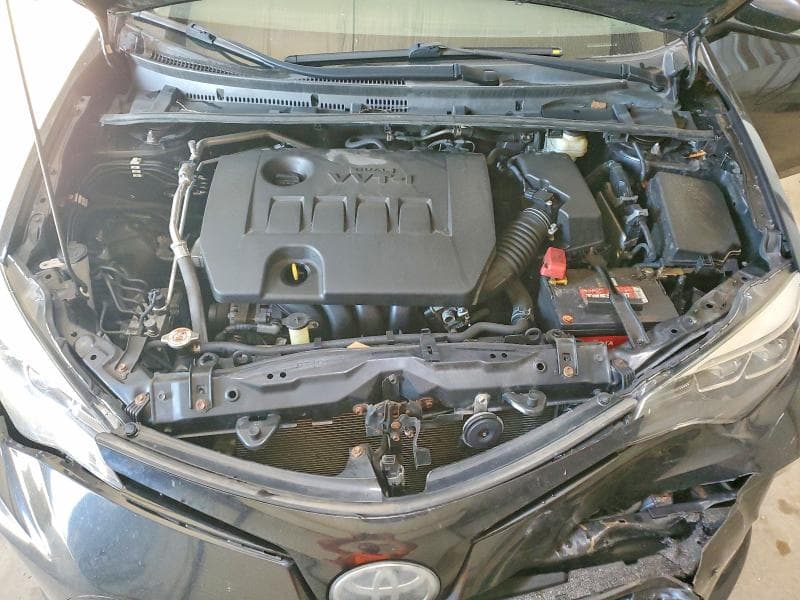 2017 TOYOTA COROLLA SE 11