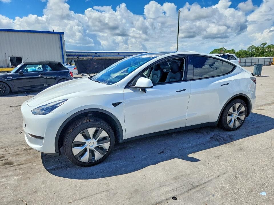 2023 TESLA MODEL Y - 1
