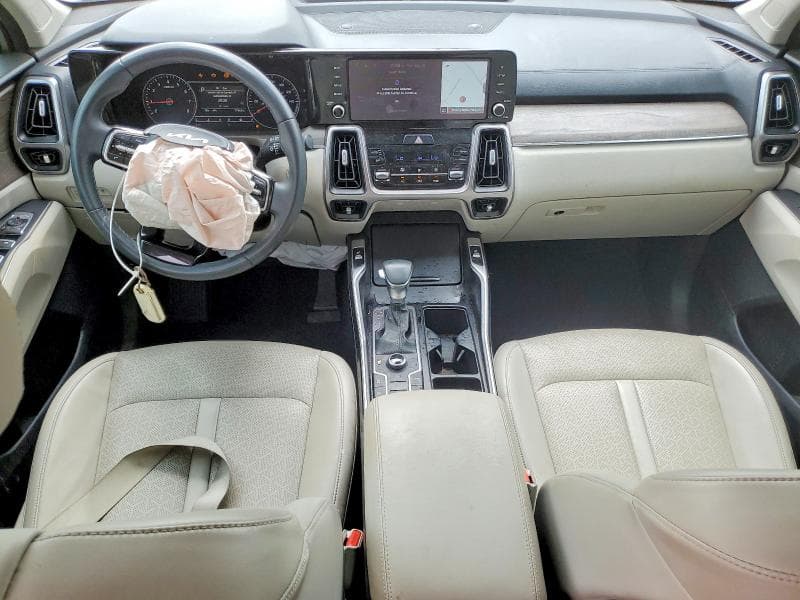 2023 KIA SORENTO S 8