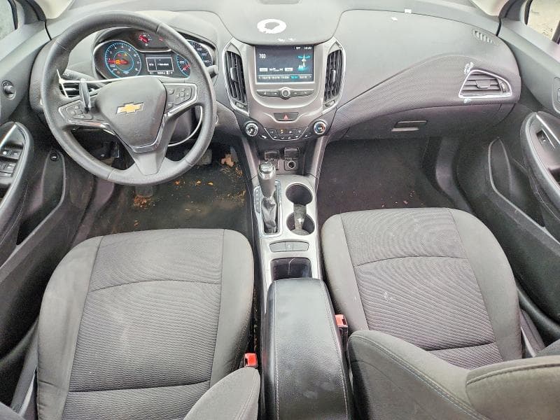 2017 CHEVROLET CRUZE LT 8
