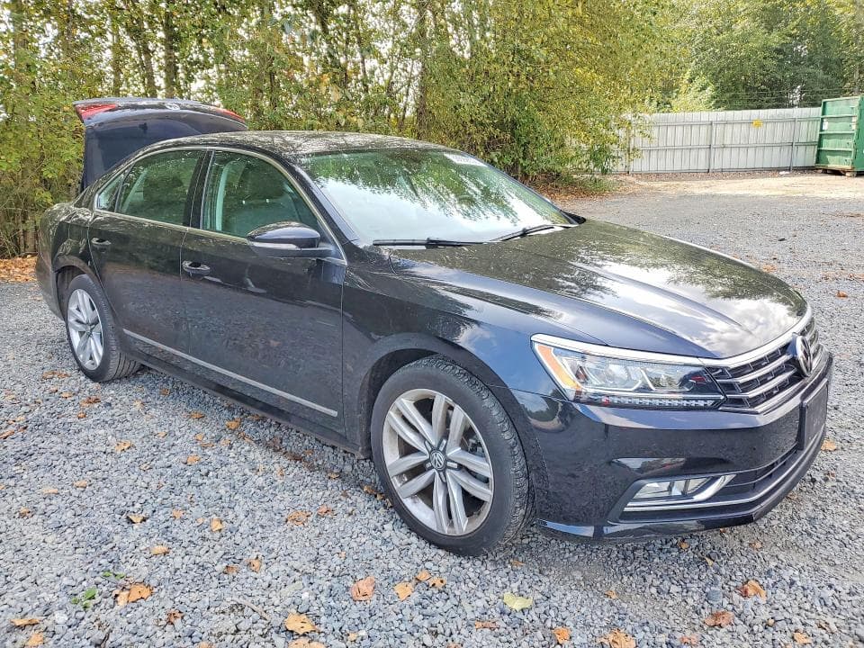 2017 VOLKSWAGEN PASSAT SE 4