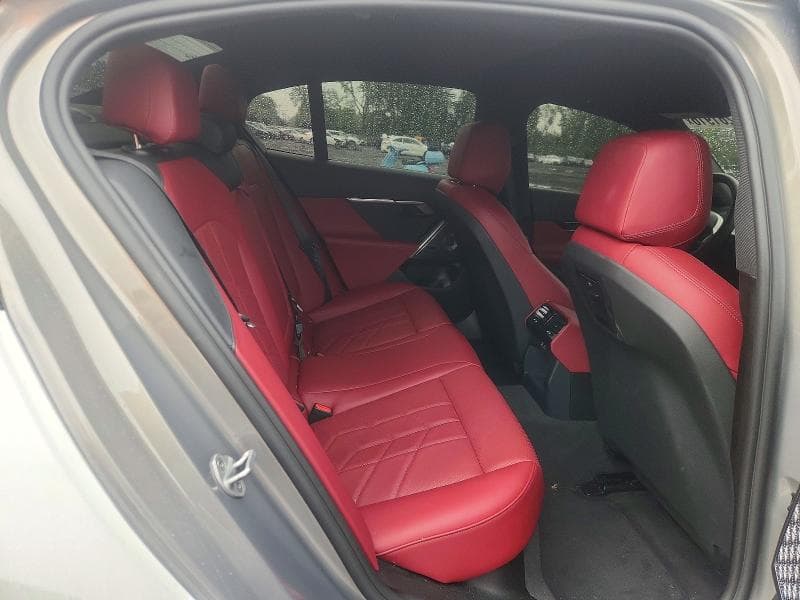 2026 BMW 540 XI 10