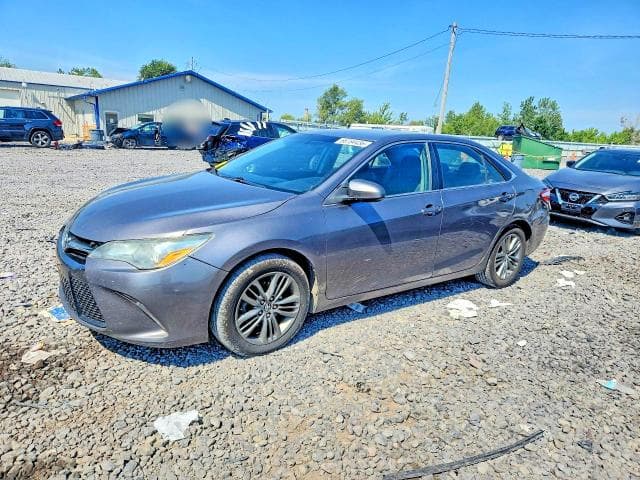 2017 TOYOTA CAMRY SE - 1