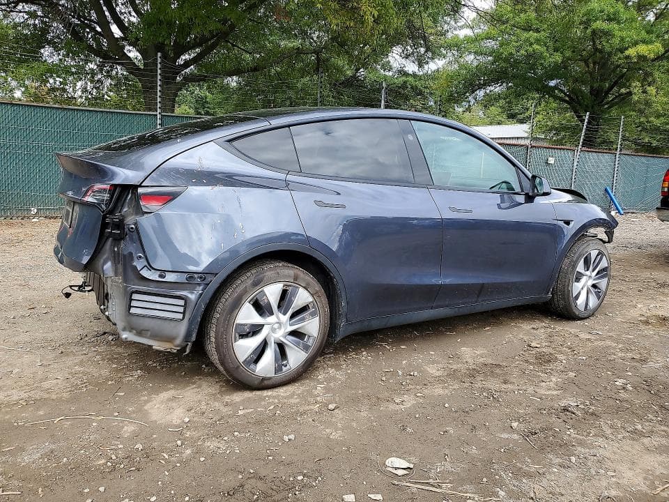 2023 TESLA MODEL Y 3