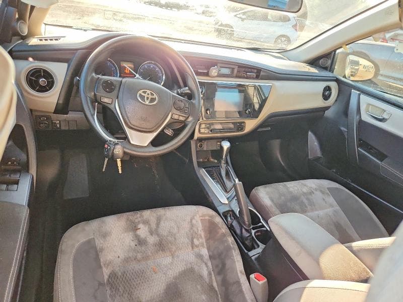 2018 TOYOTA COROLLA LE 8