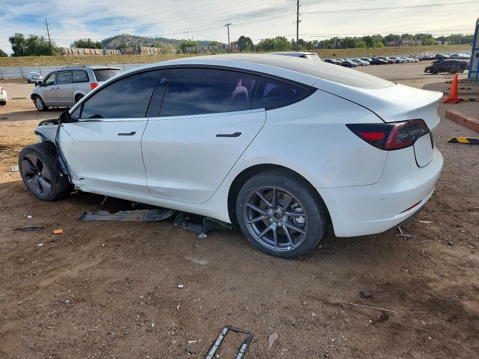 2022 TESLA MODEL 3 2