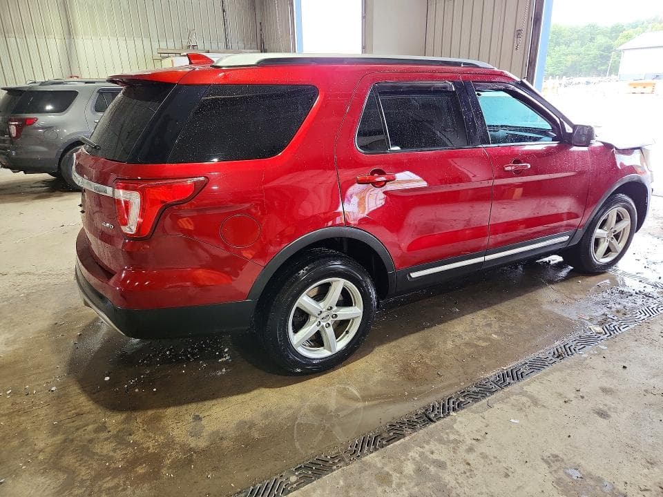 2017 FORD EXPLORER XLT 3