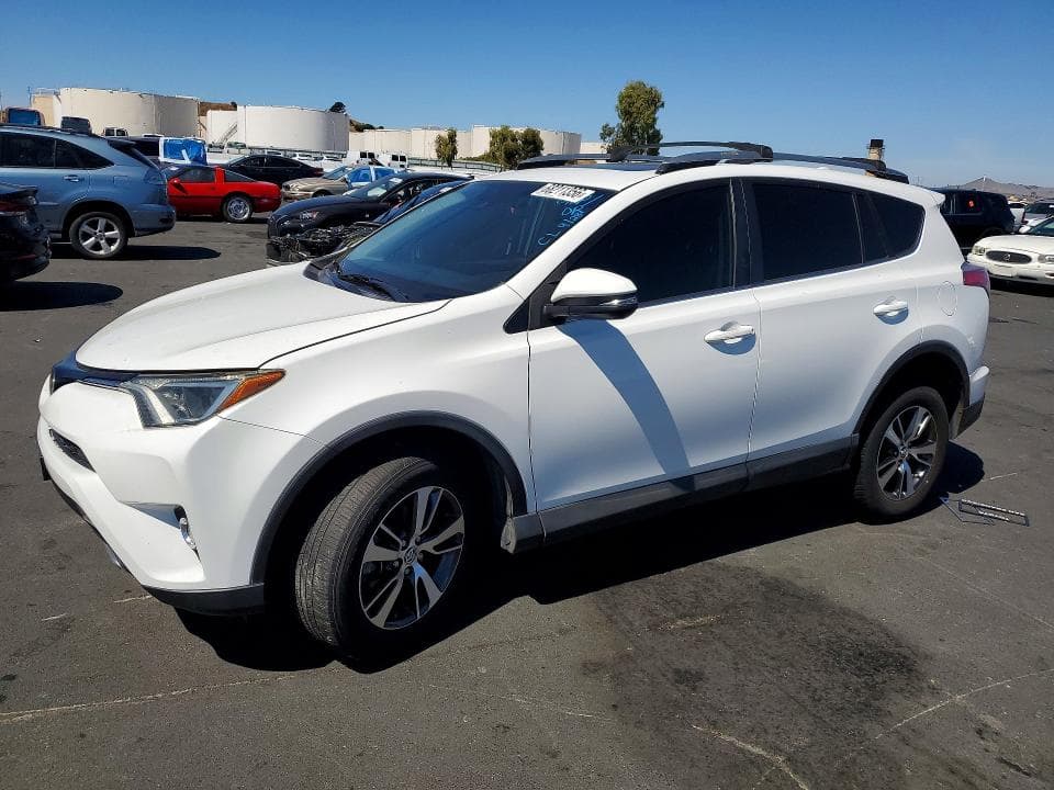 2018 TOYOTA RAV4 XLE - 1