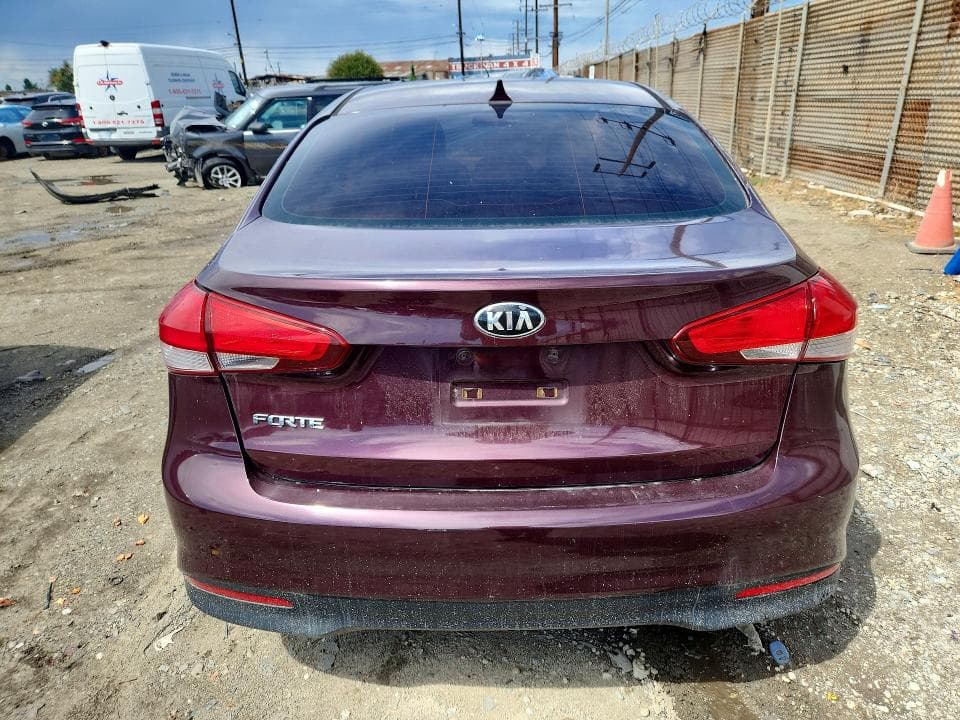 2017 KIA FORTE LX 6