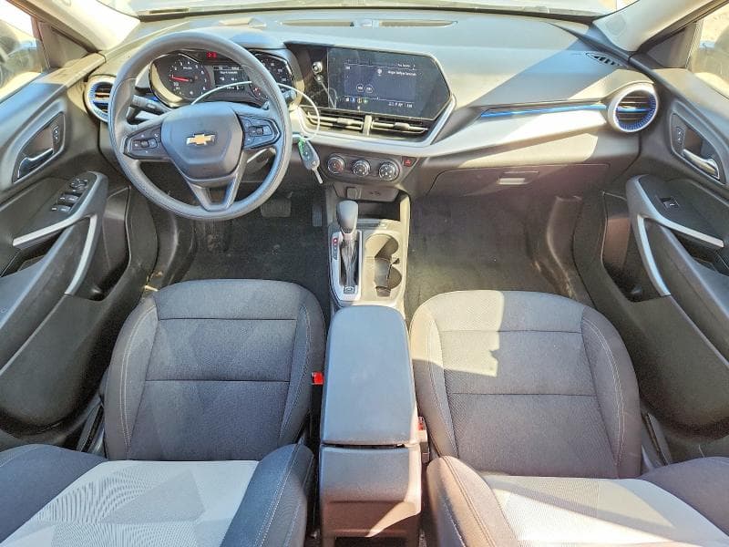 2024 CHEVROLET TRAX LS 8