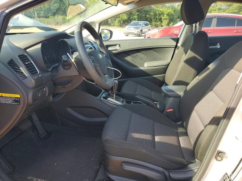 2017 KIA FORTE LX 7