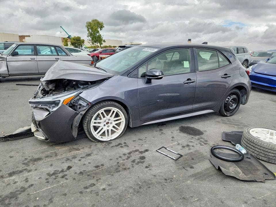 2025 TOYOTA COROLLA XSE