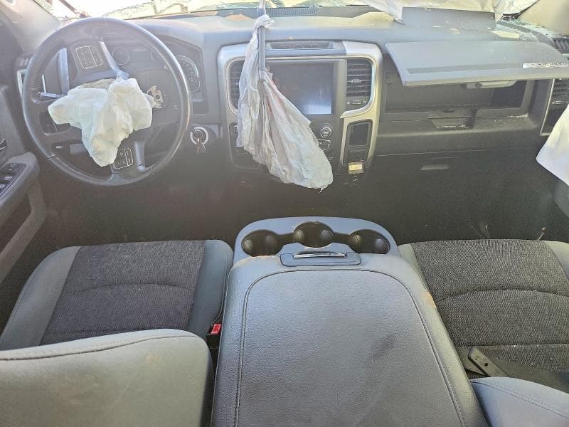 2019 RAM 1500 CLASSIC SLT 8
