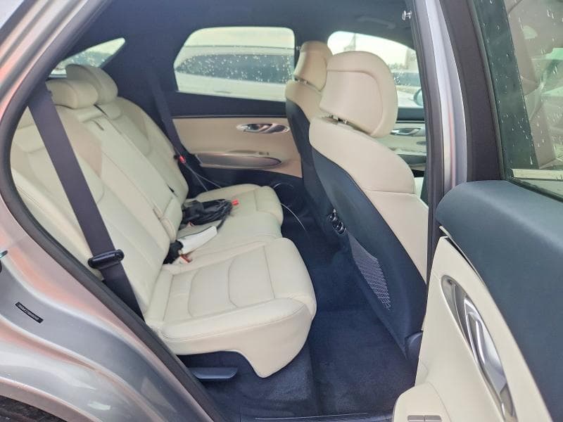 2024 GENESIS ELECTRIFIED GV70 BASE 11