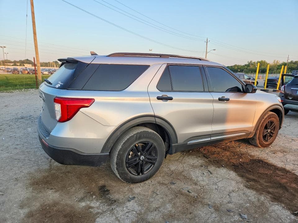 2021 FORD EXPLORER XLT 3