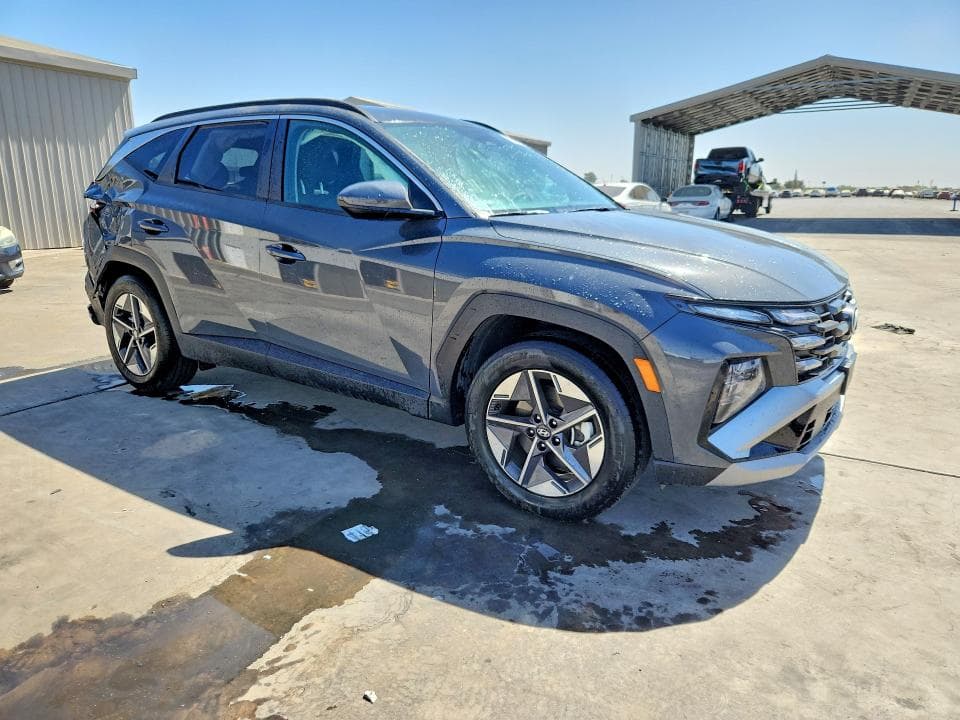 2026 HYUNDAI TUCSON SEL 4