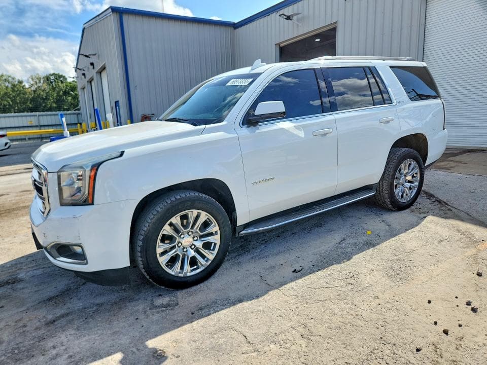 2017 GMC YUKON SLE - 1