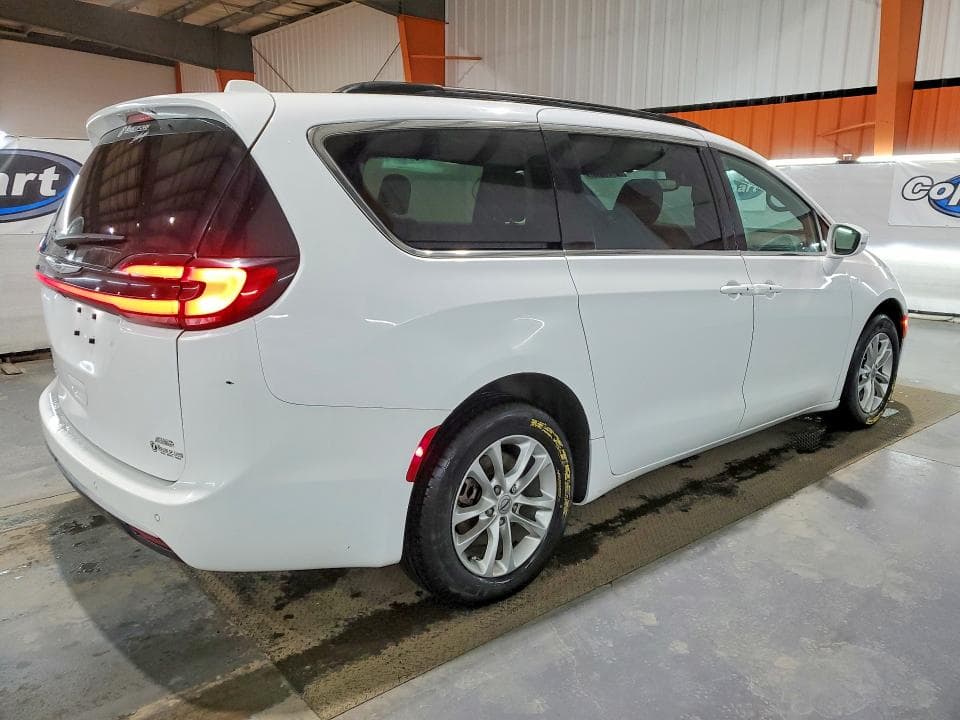 2022 CHRYSLER PACIFICA TOURING 3