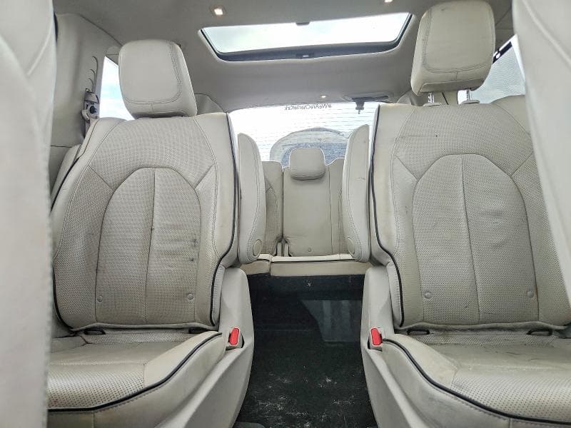 2018 CHRYSLER PACIFICA HYBRID LIMITED 10