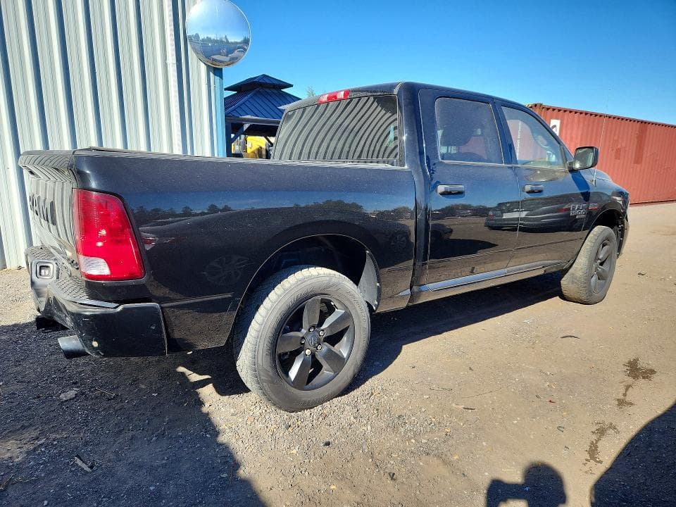 2023 RAM 1500 CLASSIC TRADESMAN 3