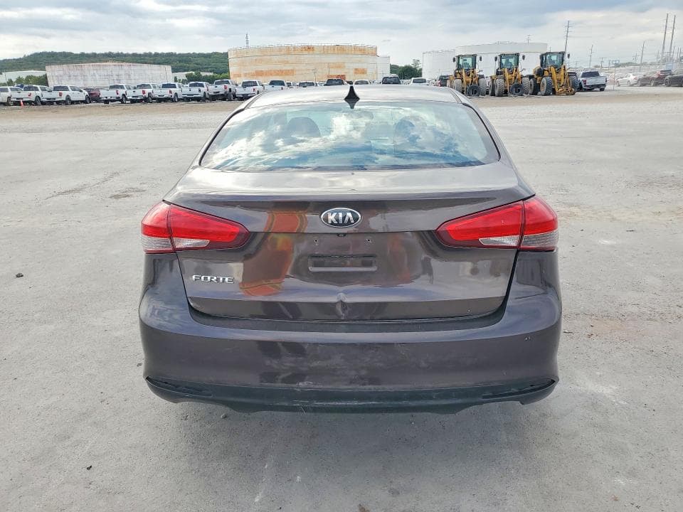 2017 KIA FORTE LX 6